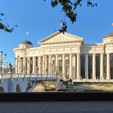 Hotel Cara 28 Skopje Exteriör bild