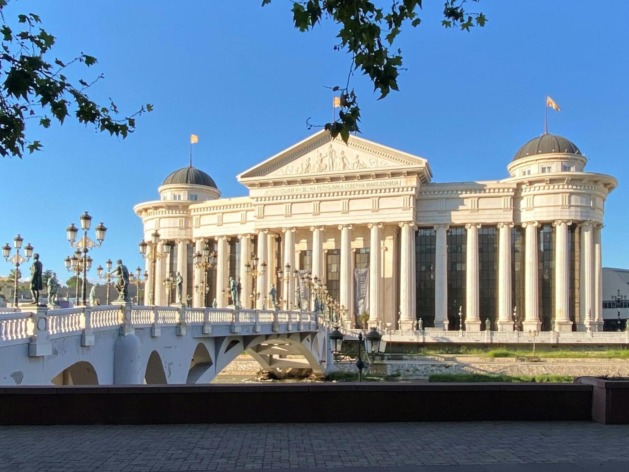 Hotel Cara 28 Skopje Exteriör bild